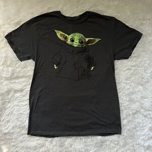 Baby Yoda Star Wars The Child Grogu Wanted Mandalorian Graphic T-Shirt Sz Large